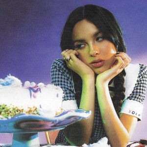 'Olivia Rodrigo'の画像